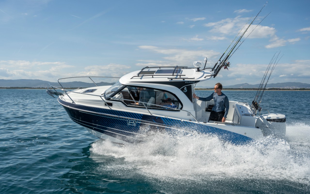 Antares 8 Fishing