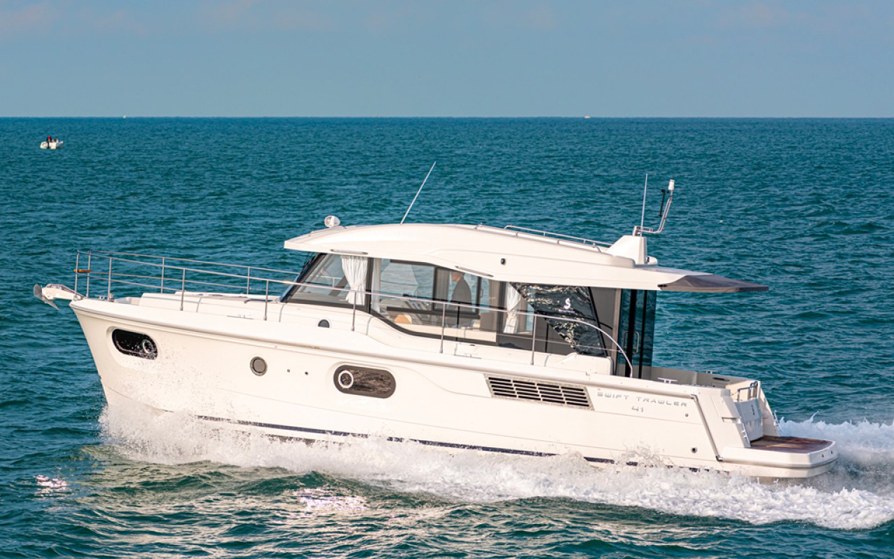 Swift Trawler 41 Sedan