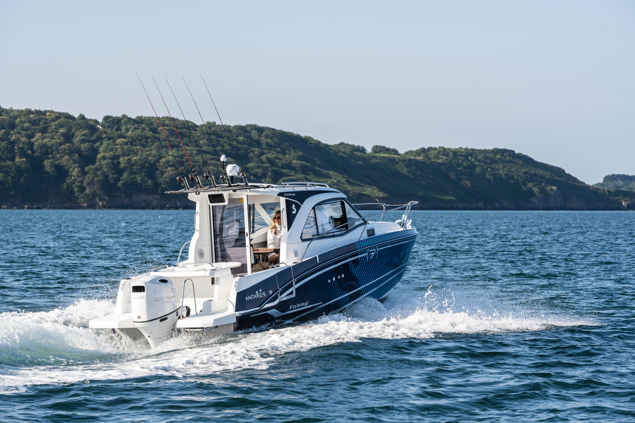 Antares 7 Fishing