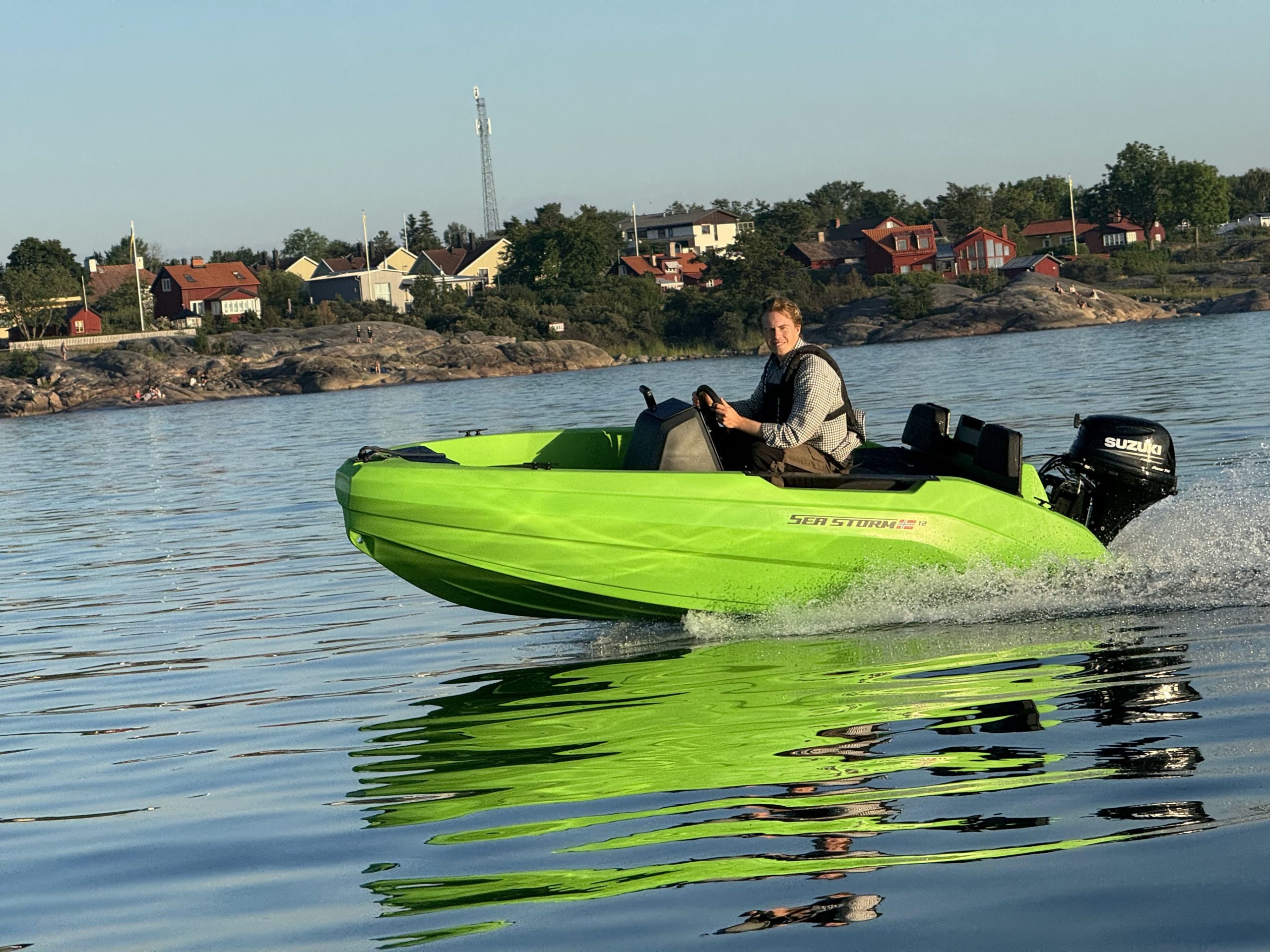 SeaStorm 12 HDPE Advantage