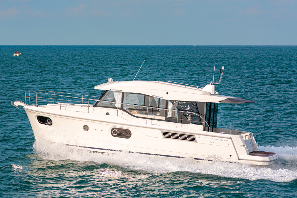 Swift Trawler 41 Sedan